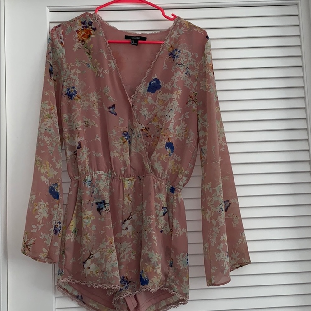 ☆ Pink floral long sleeve romper